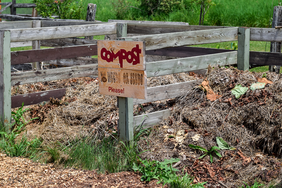 compost pile with Biochar